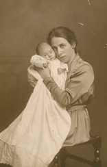Emma with Mary, 1923