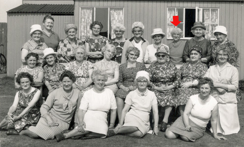 Elsie with her bowls club